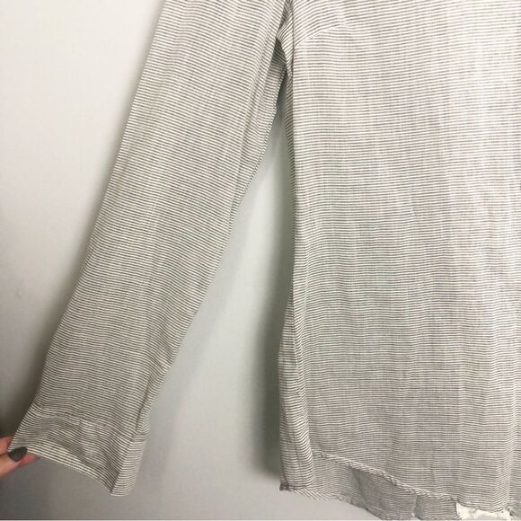 ANTHROPOLOGIE | Birds of Paradis by Trovata Gray Stripe Top Women’s Size Small - Picture 3 of 11